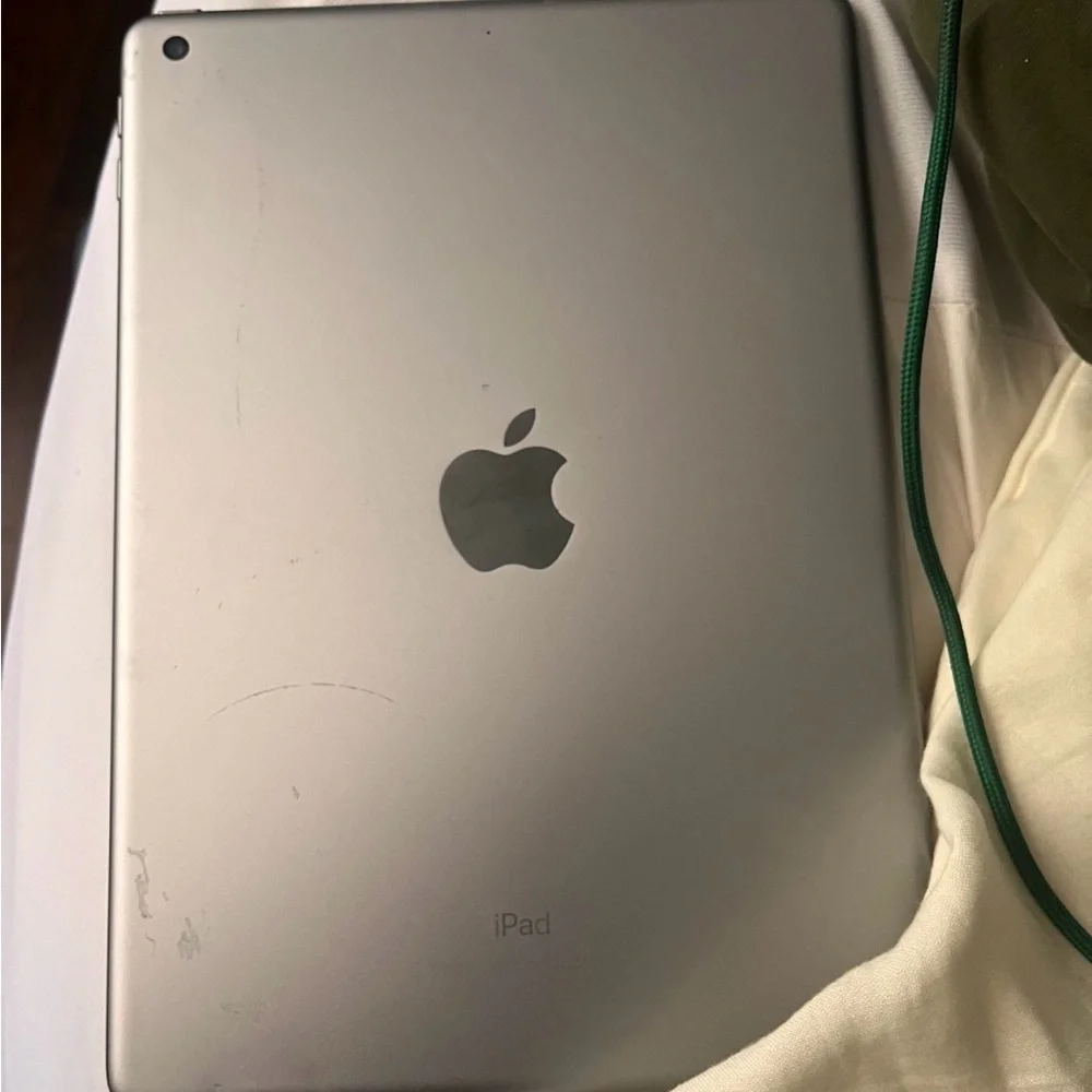 Apple Silver Tablet with Vibrant Display